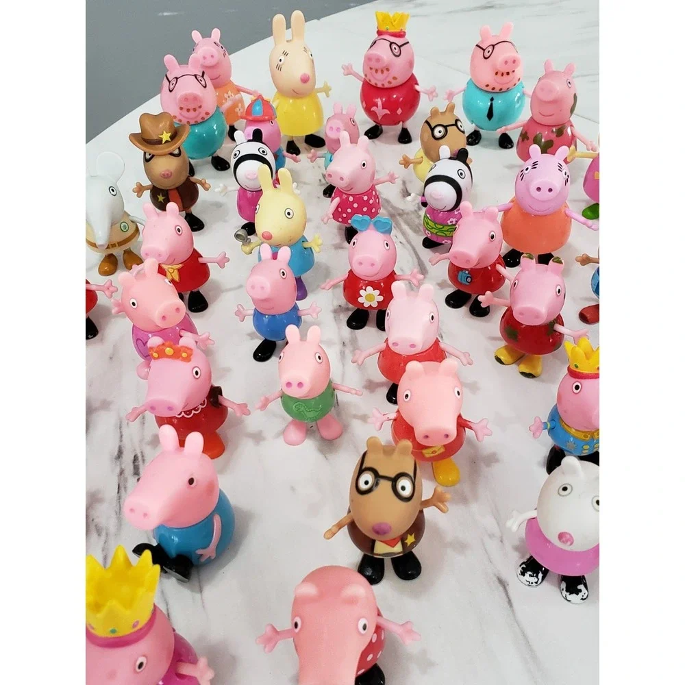 Lot 40+ Peppa Pig Family Friends Figures Bundle Mummy Daddy Grandma George